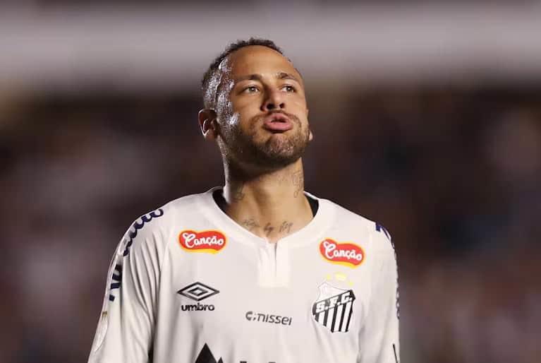 Neymar sigue sin levantar al Sao Paulo