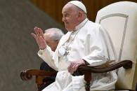 Confirma el Vaticano que el Papa pasa noche tranquila Confirma el Vaticano que el Papa pasa noche tranquila