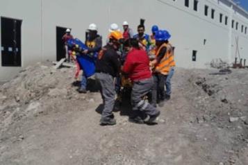 Se accidenta trabajador tras caer de 14 metros en Ciénega de Flores