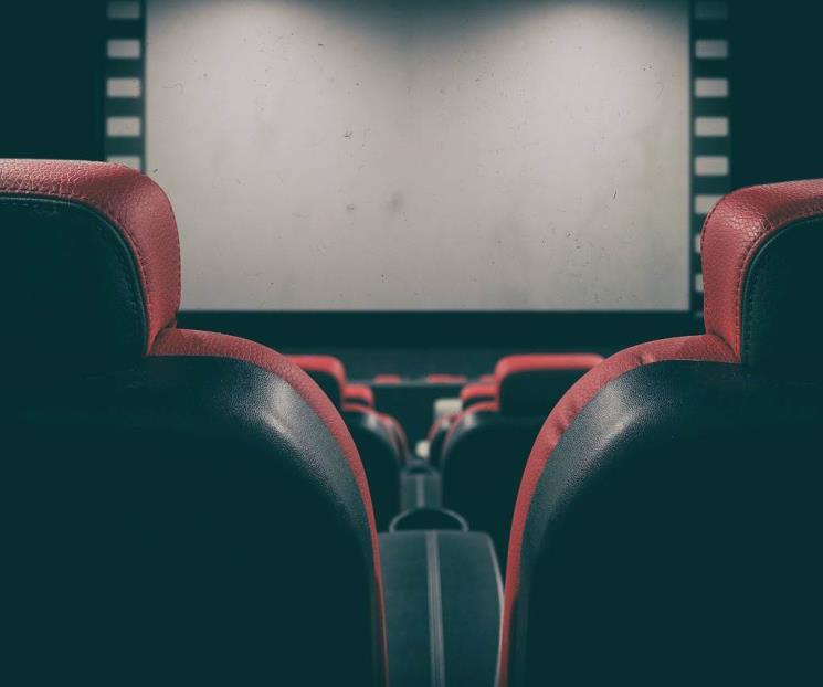 Profeco niega lista de alimentos permitidos en cines