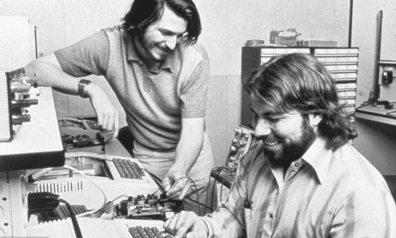 Steve Wozniak afirma que Apple no comenzó en un garaje Steve Wozniak afirma que Apple no comenzó en un garaje