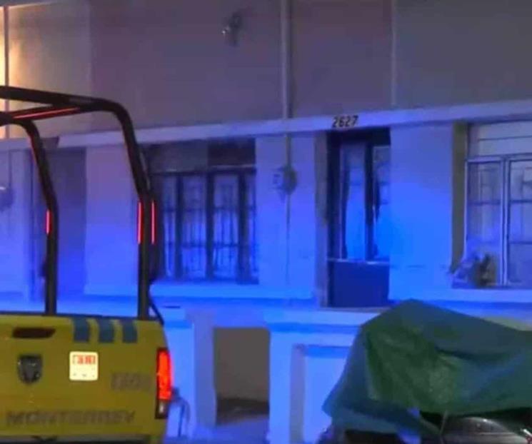 Asesinan a una mujer dentro de su habitación