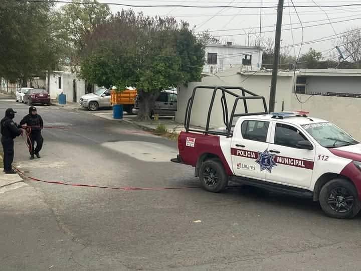 Acribillan casa en Linares