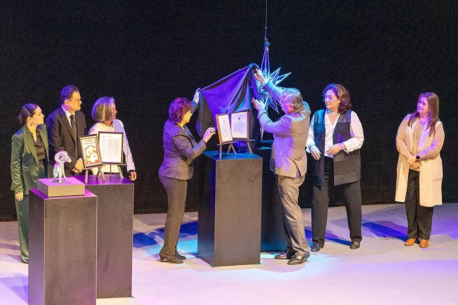 Comunidad Tec honra legado de David Noel Ramírez, rector emérito