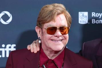 Reconoce Elton John fracaso de su musical en Broadway
