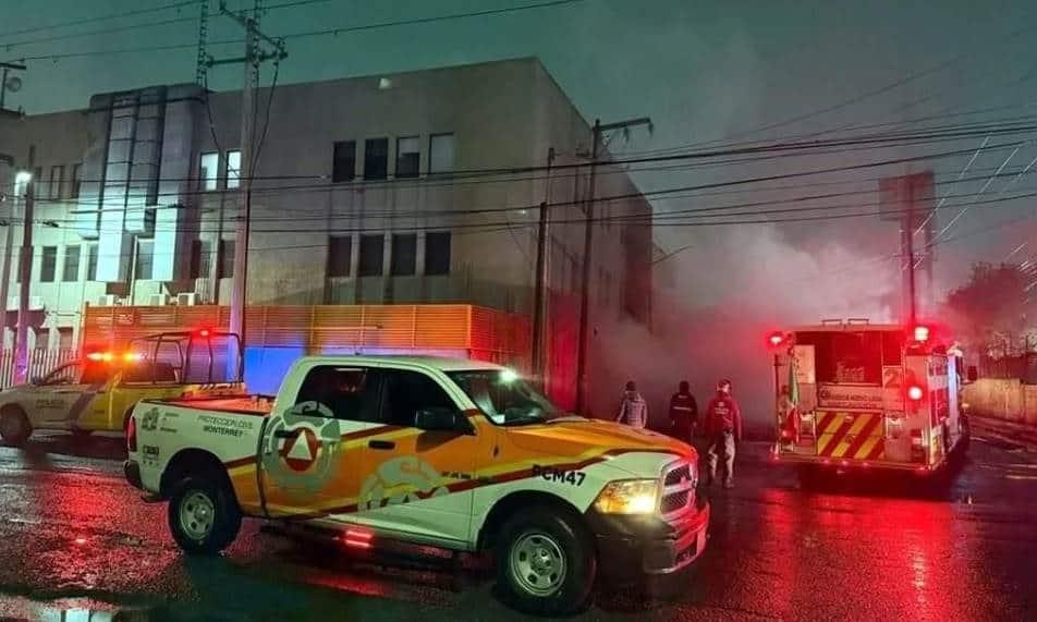 Huye de persecución y acaba herido al estrellarse en barda Huye de persecución y acaba herido al estrellarse en barda
