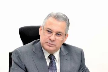 Nombran a Roberto Fern&aacute;ndez como nuevo tesorero
