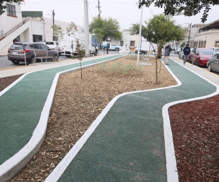 Entrega Monterrey rehabilitación de la Plaza Mediterráneo