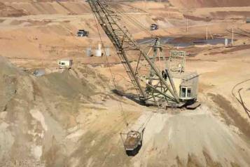 Acuerda Ucrania con EU compartir minerales raros
