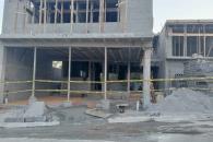 Lesiona a obreros colapso de placa de concreto