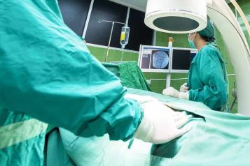 &acute;Seguros m&eacute;dicos en riesgo si se limitan aumentos&acute;