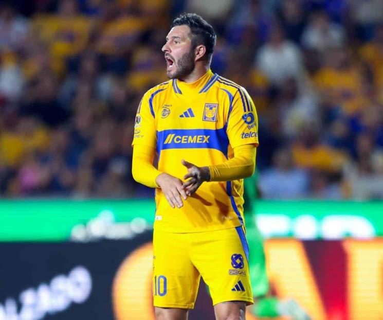 Se resiente Gignac de su lesión y no jugará ante Necaxa