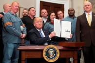 Anuncia Trump aranceles del 25% a los productos europeos Anuncia Trump aranceles del 25% a los productos europeos