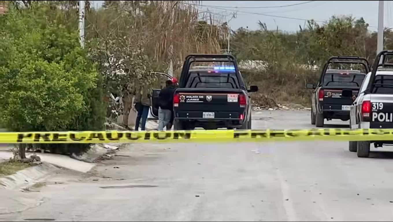 Una riña familiar, estuvo a punto de terminar en tragedia, cuando un obrero fue baleado en cuatro ocasiones, por un cuñado en calles del Fraccionamiento Lagos de Zirandaro, en el municipio de Juárez.