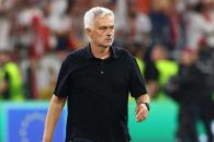 Suspenden cuatro juegos a Mourinho Suspenden cuatro juegos a Mourinho