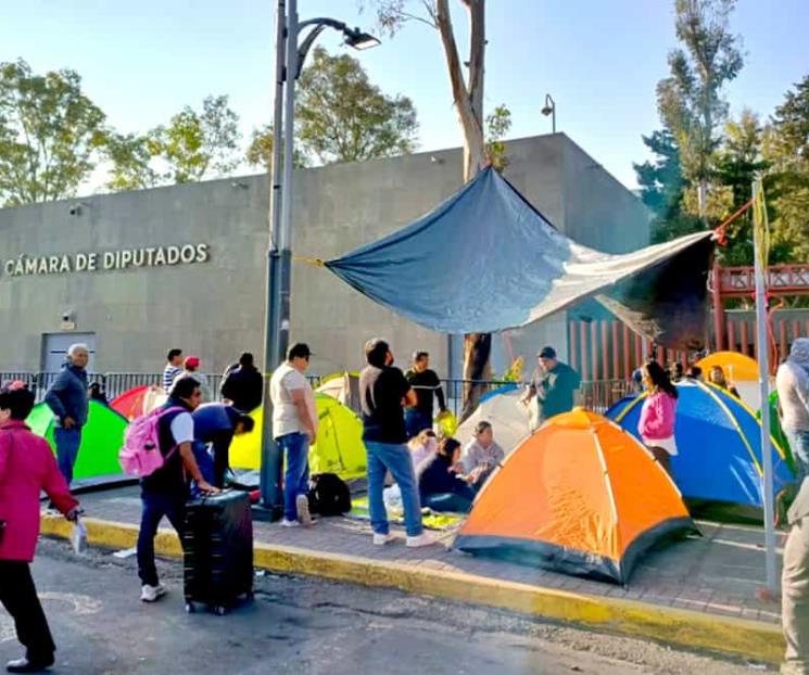 Advierte CNTE paro nacional si no los atienden