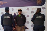 Roba tenis de casa; lo investigan por robos a domicilios