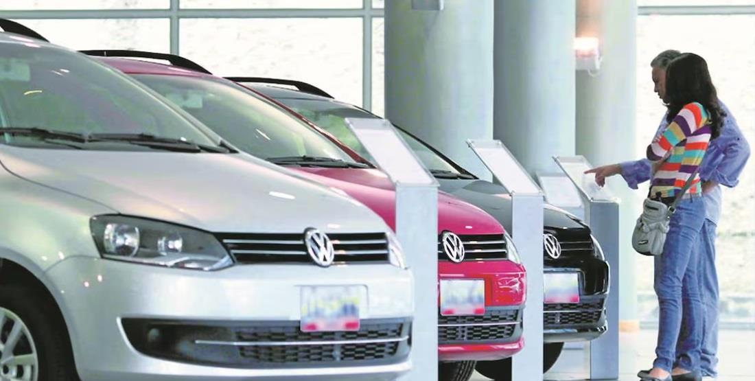 Venta de autos nuevos crece 2.8% en febrero