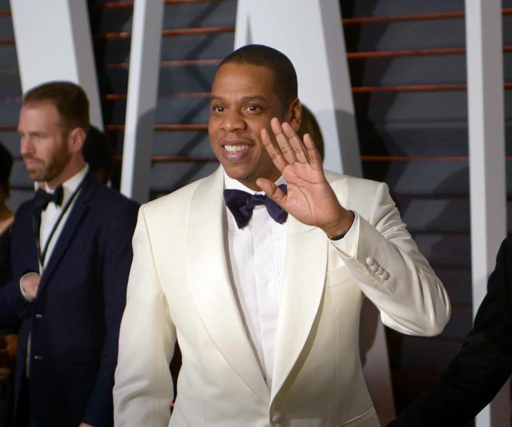 Jay-Z presenta demanda por difamación contra ex acusadora y abogados