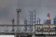 Sofocan Bomberos incendio en refinería de Rusia Sofocan Bomberos incendio en refinería de Rusia