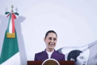 Invita a gobernadores y a oposición a concentración en Zócalo Invita a gobernadores y a oposición a concentración en Zócalo