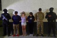 Detienen a personas armadas