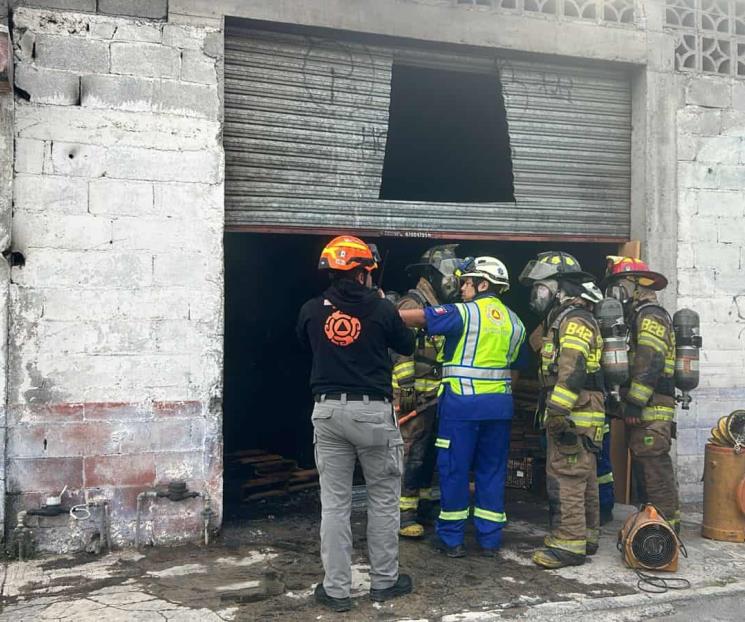 Se incendia carpintería