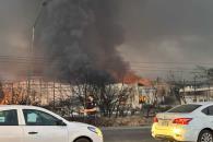Sigue combate al fuego en el Cerro del Topo Chico Sigue combate al fuego en el Cerro del Topo Chico