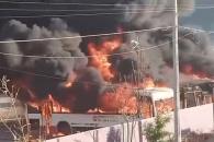 Acaba fuego con 11 camiones en desuso