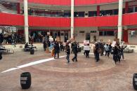 Protestan estudiantes de la UANL por el tarifazo