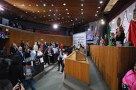 Aprueban reducir la edad para aspirar a cargos públicos