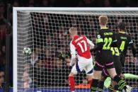 Arsenal empata y supera al PSV para avanzar a Cuartos de Champions Arsenal empata y supera al PSV para avanzar a Cuartos de Champions