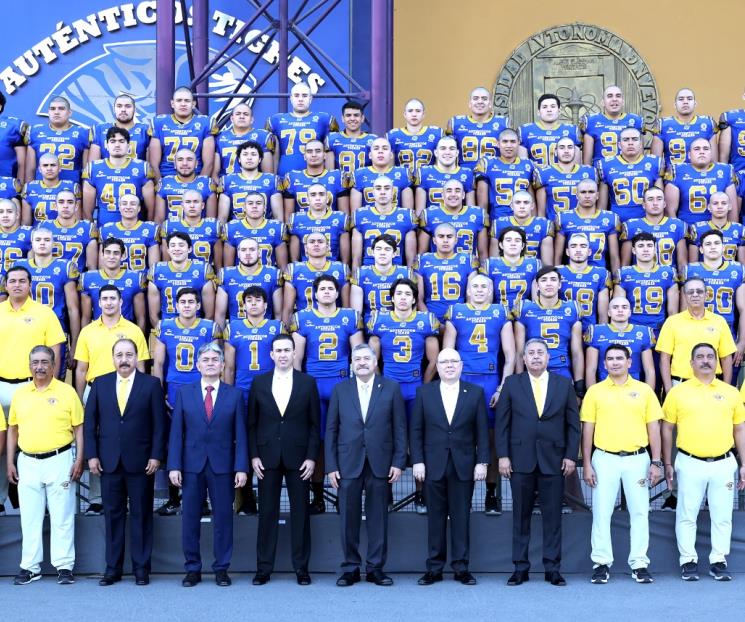 Se toma Tigres intermedia la foto