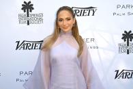 Captan a Jennifer Lopez saliendo con actor 10 años menor que ella