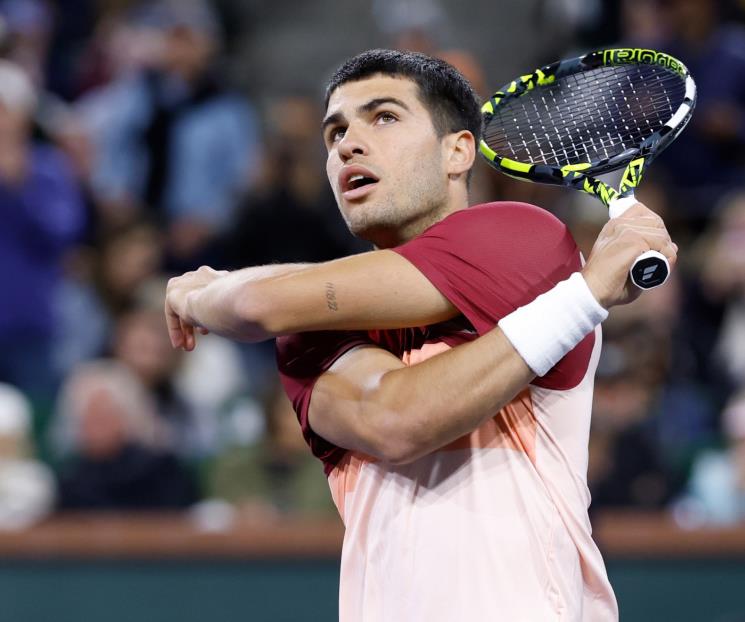 Avanza Carlos Alcaraz a las semifinales del Indian Wells 