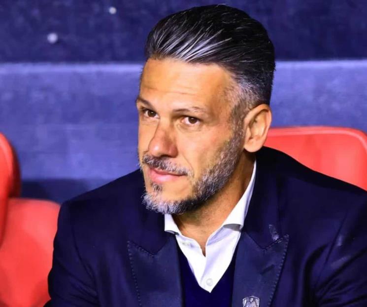 Demichelis seguirá dirigiendo a Rayados al menos un partido más