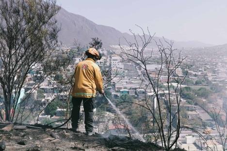 Generan vientos y 120 incendios una mala calidad de aire en ZM