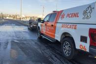 Se incendia vehículo por falla eléctrica