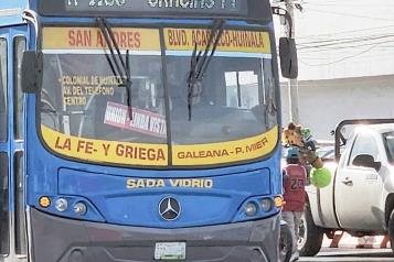 Paran labores choferes de la Ruta 116