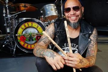 Baterista de Guns N Roses anuncia su salida tras 19 años
