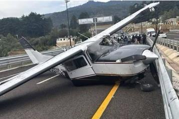 Avioneta aterriza de emergencia en autopista de Hidalgo