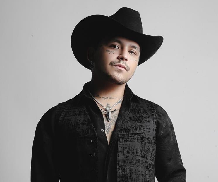 Pide Nodal que regional mexicano haga más canciones de amor Pide Nodal que regional mexicano haga más canciones de amor