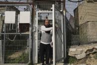 Liberan a cineasta ganador del Oscar después de golpearlo Liberan a cineasta ganador del Oscar después de golpearlo