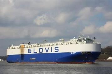 Llega a Oaxaca buque carguero Glovis con 600 vehículos coreanos