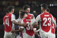Arsenal se mantiene en segundo Arsenal se mantiene en segundo