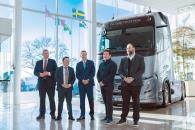 Refrenda Volvo compromiso de invertir un billón de dólares en NL Refrenda Volvo compromiso de invertir un billón de dólares en NL