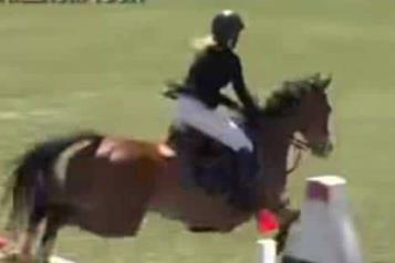 Triunfa Isabell González en el Club Hípico La Silla