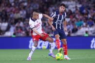Golea Rayados a Chivas y vuelve a la victoria Golea Rayados a Chivas y vuelve a la victoria