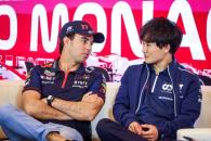 Checo es como un padre para mí: Tsunoda Checo es como un padre para mí: Tsunoda