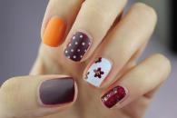 Polka dot nails, cómo llevar el encanto de los lunares en tus uñas Polka dot nails, cómo llevar el encanto de los lunares en tus uñas